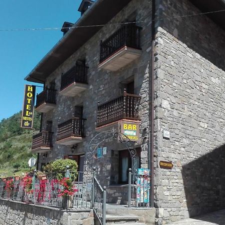 Linás de Broto Hotel Las Nieves מראה חיצוני תמונה