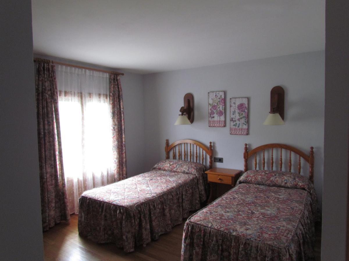 Linás de Broto Hotel Las Nieves מראה חיצוני תמונה