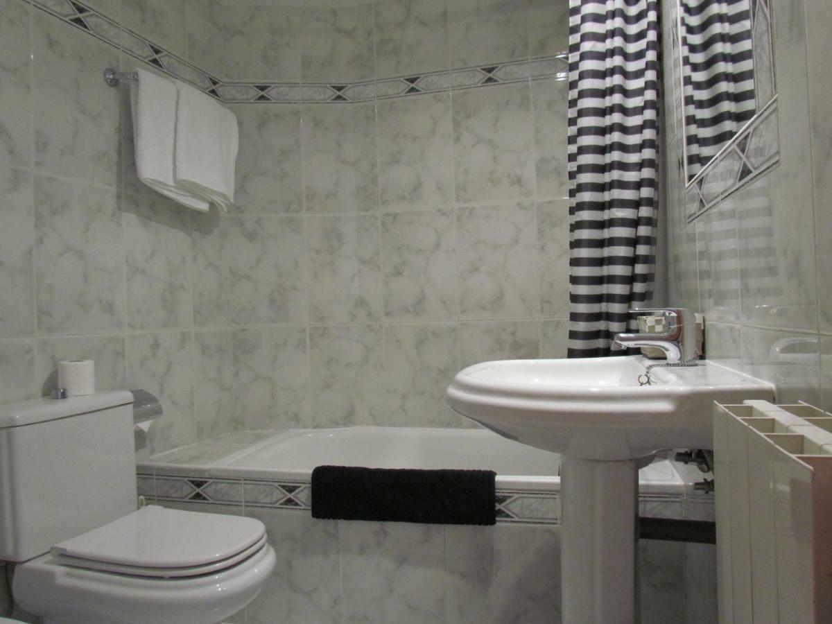 Linás de Broto Hotel Las Nieves מראה חיצוני תמונה