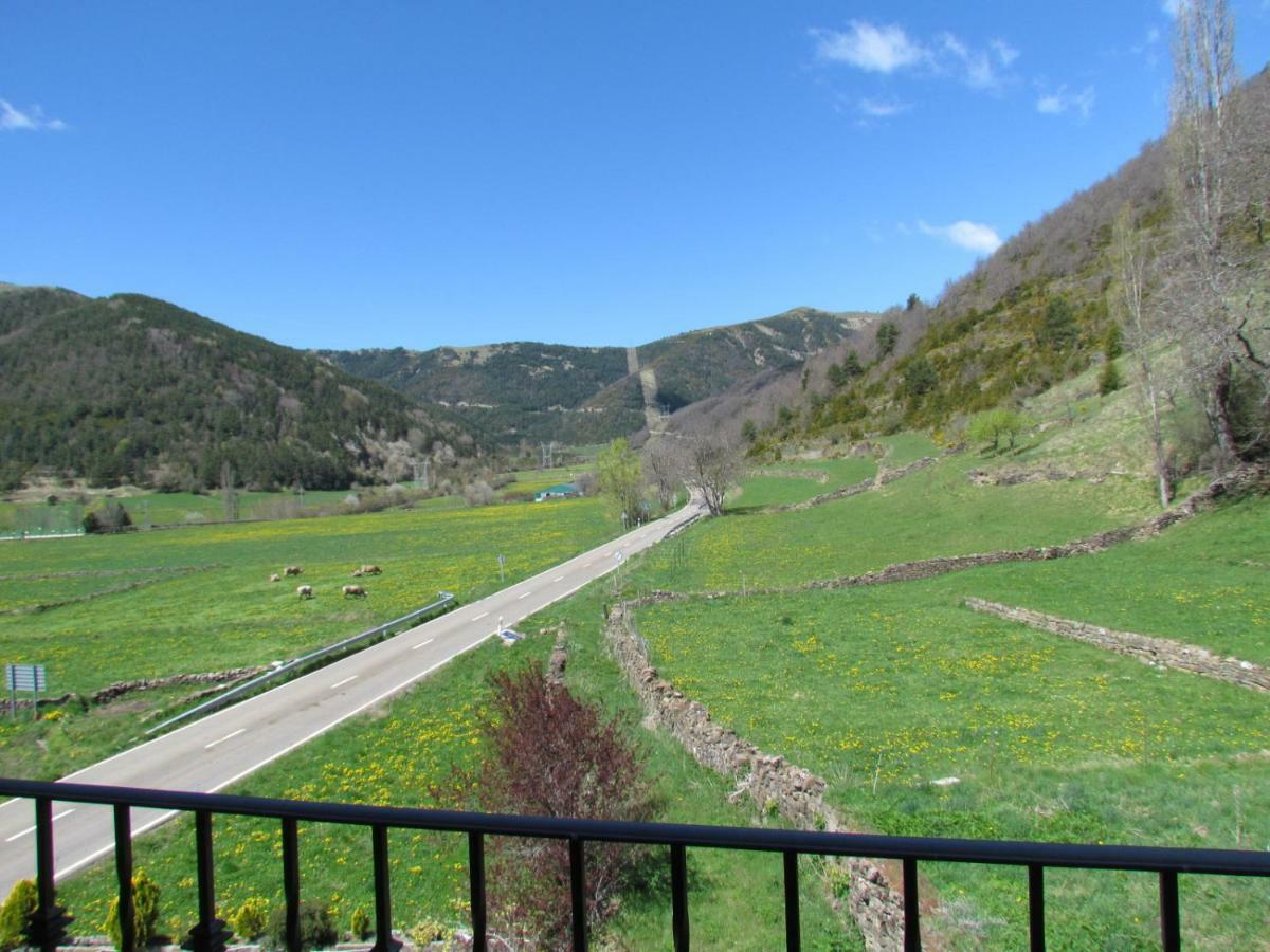 Linás de Broto Hotel Las Nieves מראה חיצוני תמונה