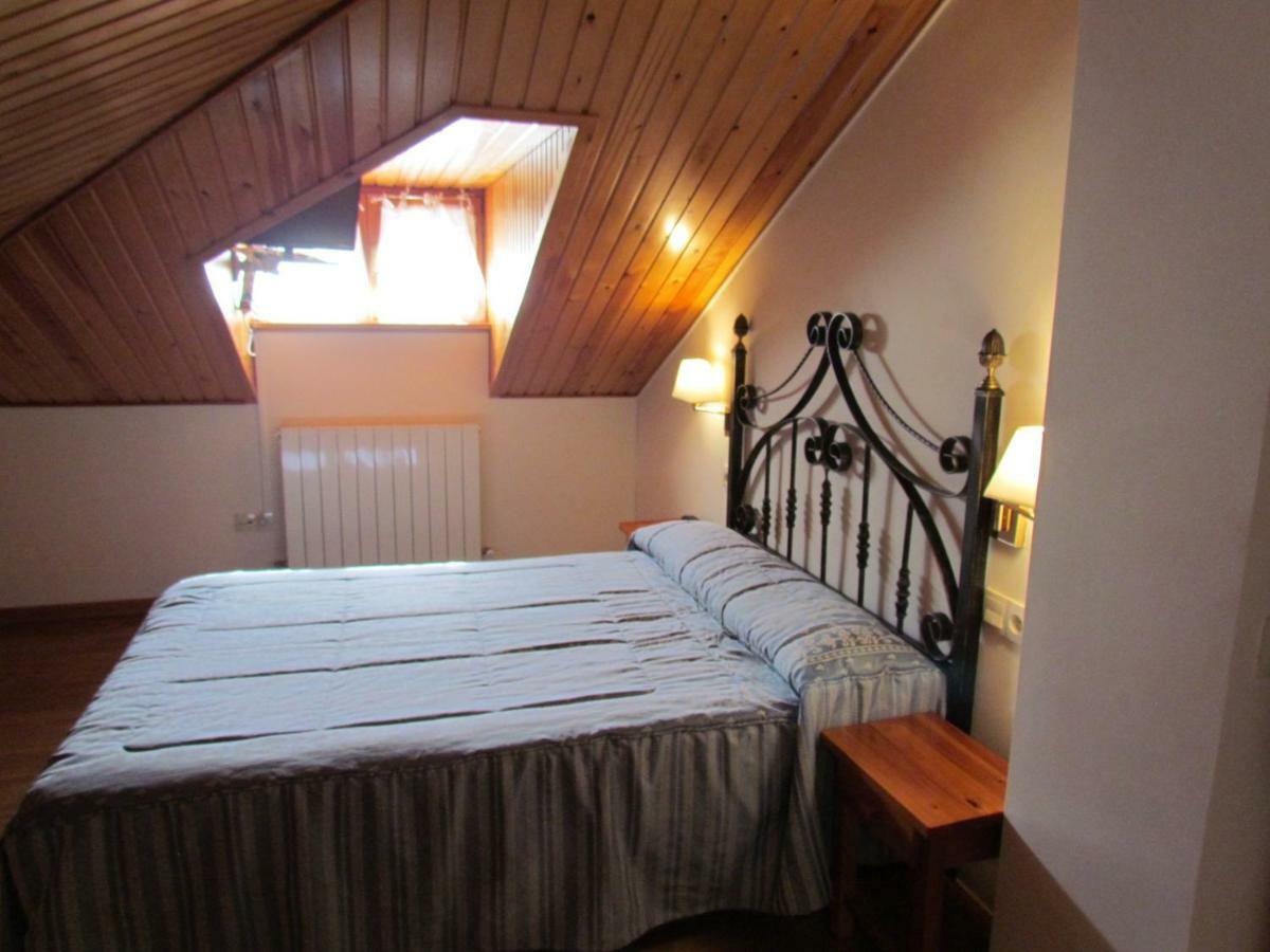 Linás de Broto Hotel Las Nieves מראה חיצוני תמונה