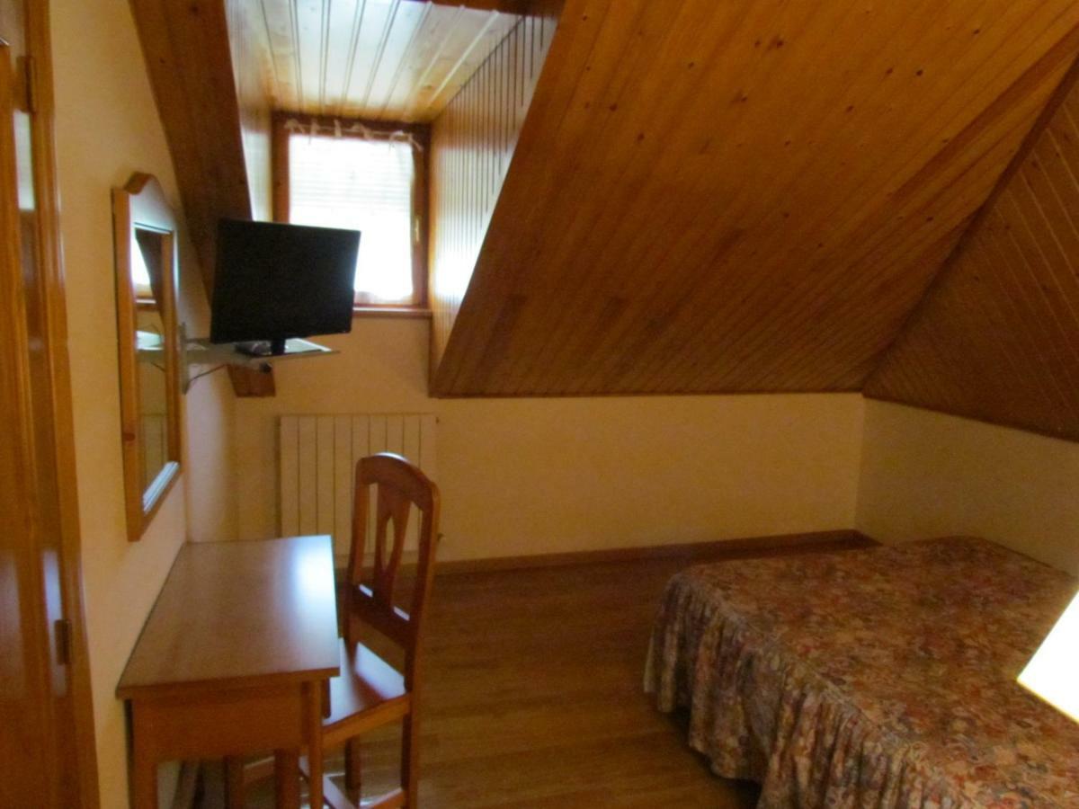 Linás de Broto Hotel Las Nieves מראה חיצוני תמונה